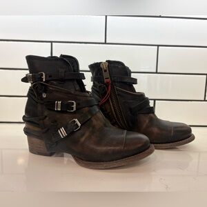 FREEBIRD Crue ankle boot